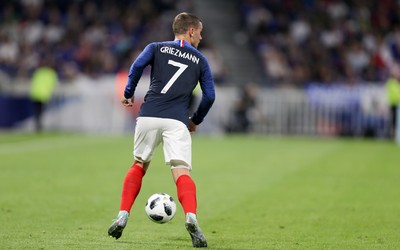 凤凰体育动态-加维国家队首秀送助攻前辈狂赞