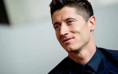 凤凰体育评论-查尔斯率队赢得关键卡位战